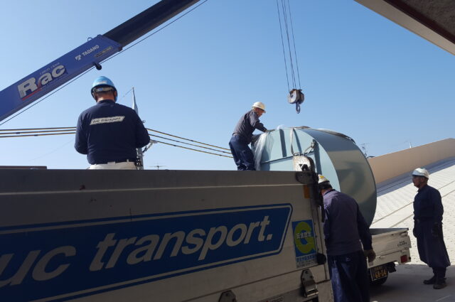 ショッピングモールへの大型送風機搬入事例(福島県から京都への輸送)