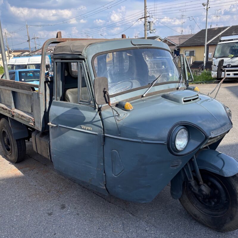 35年ぶりにレトロなオート三輪、撮影所へ!