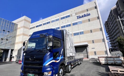 プラスチック成型機射出型取り出しロボットの輸送&据付・移設